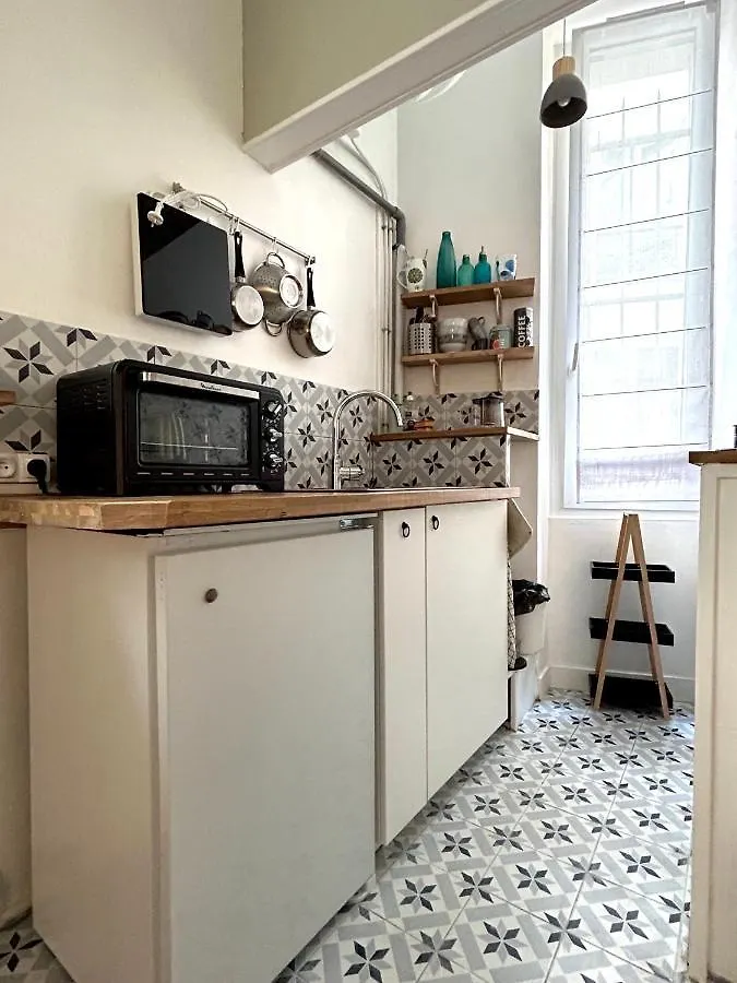 Lovely Studio Crimee Paris Apartment